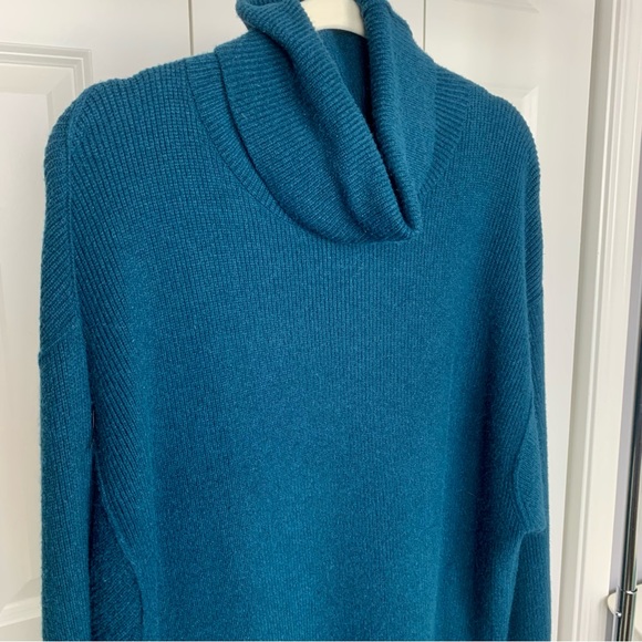 FREE People Jade Blue Sweater - Picture 1 of 8